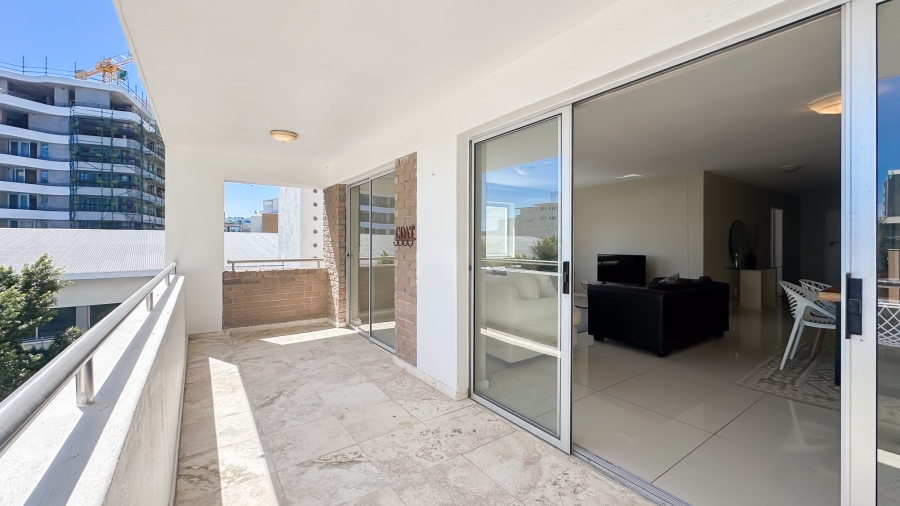 To Let 3 Bedroom Property for Rent in Sea Point Western Cape